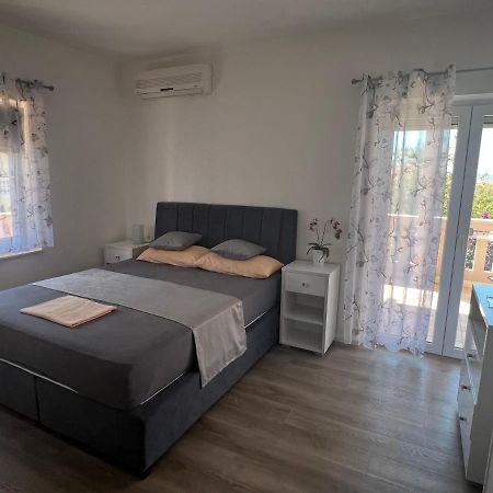 Apartments Villa Zdrava Trogir Kültér fotó