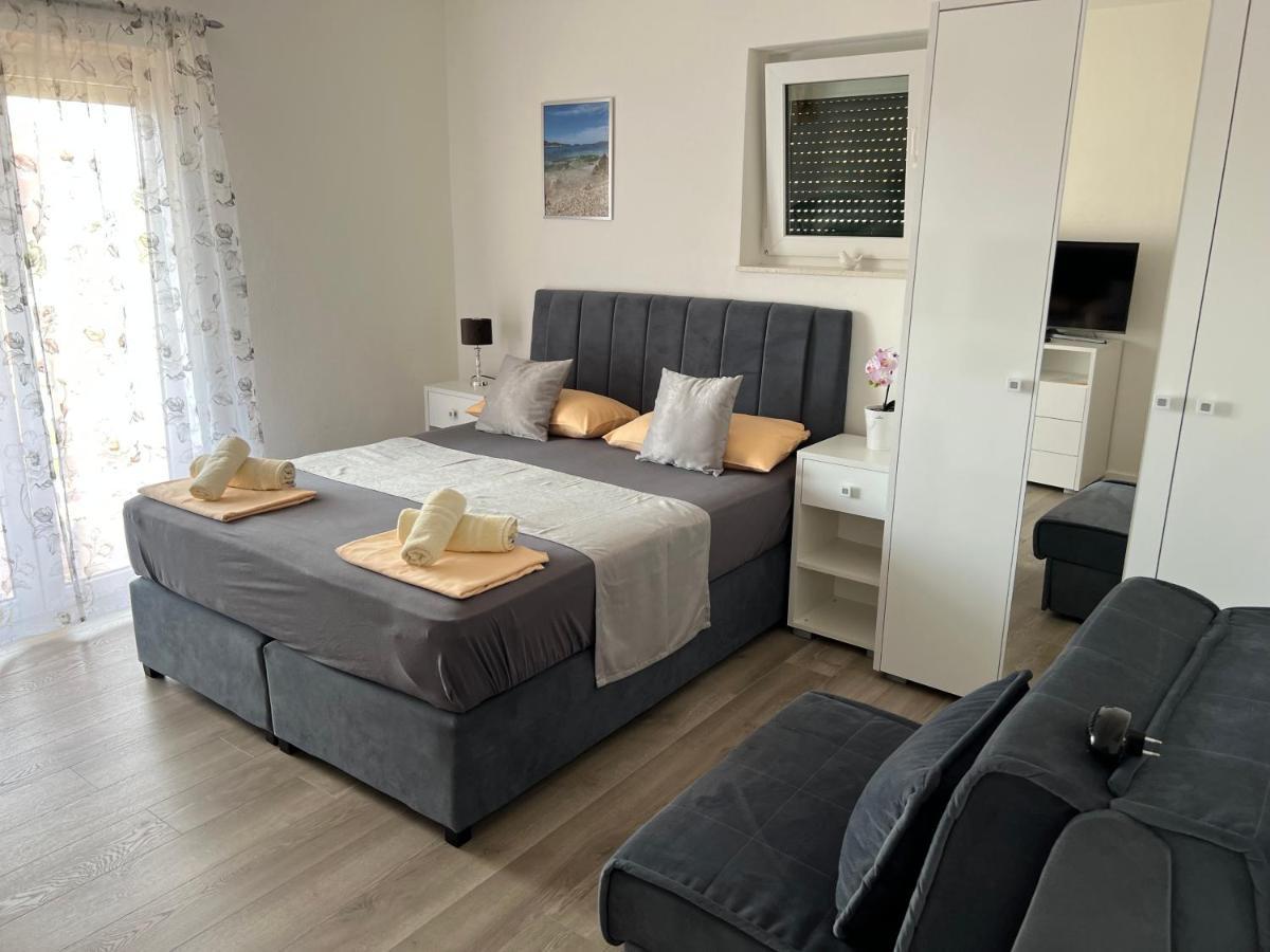 Apartments Villa Zdrava Trogir Kültér fotó