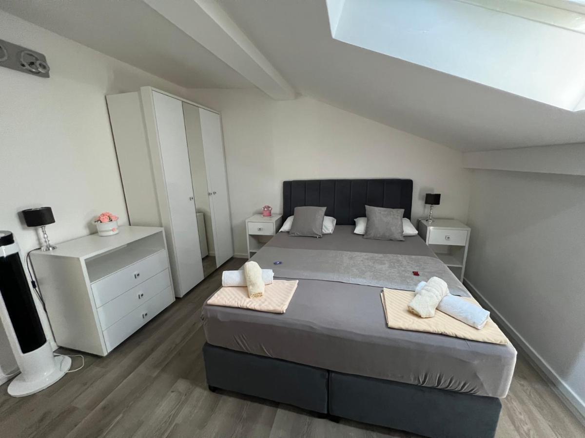 Apartments Villa Zdrava Trogir Kültér fotó